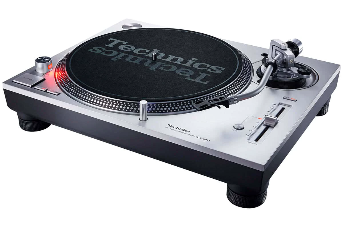 technics_sl-1200_mk7_silber