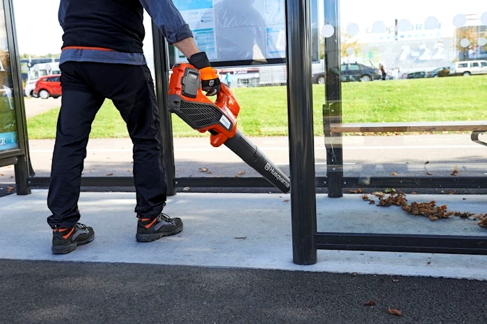 Husqvarna Akku-Blasgerät 536LiBX 
