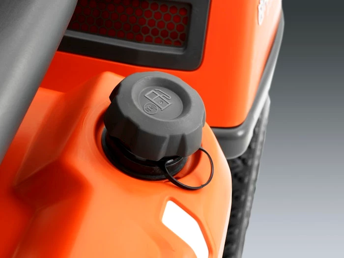 Husqvarna Rider R 112C inkl. Mähdeck