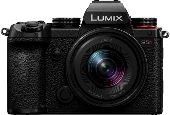 Panasonic Lumix DC-S5D + S 18-40mm f4,5-6,3 Kompaktkamera