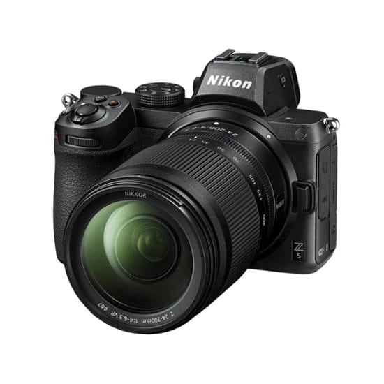 Nikon Z5 mit NIKKOR Z 24-200mm F4-6.3 VR