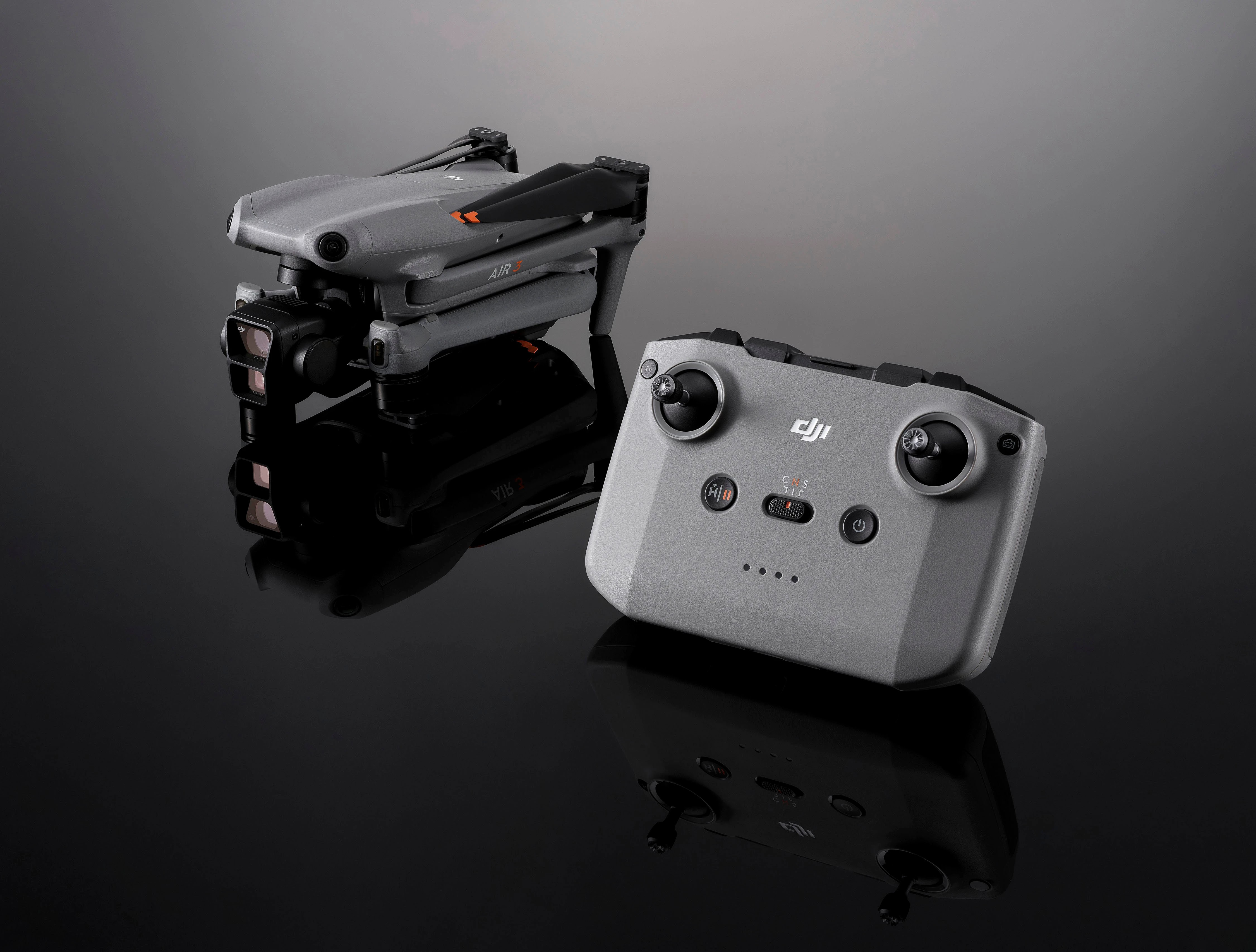 DJI Air 3 Fly More Combo  Drohne (4K Ultra HD, DJI RC-N2 Fernsteuerung, 3 Akkus