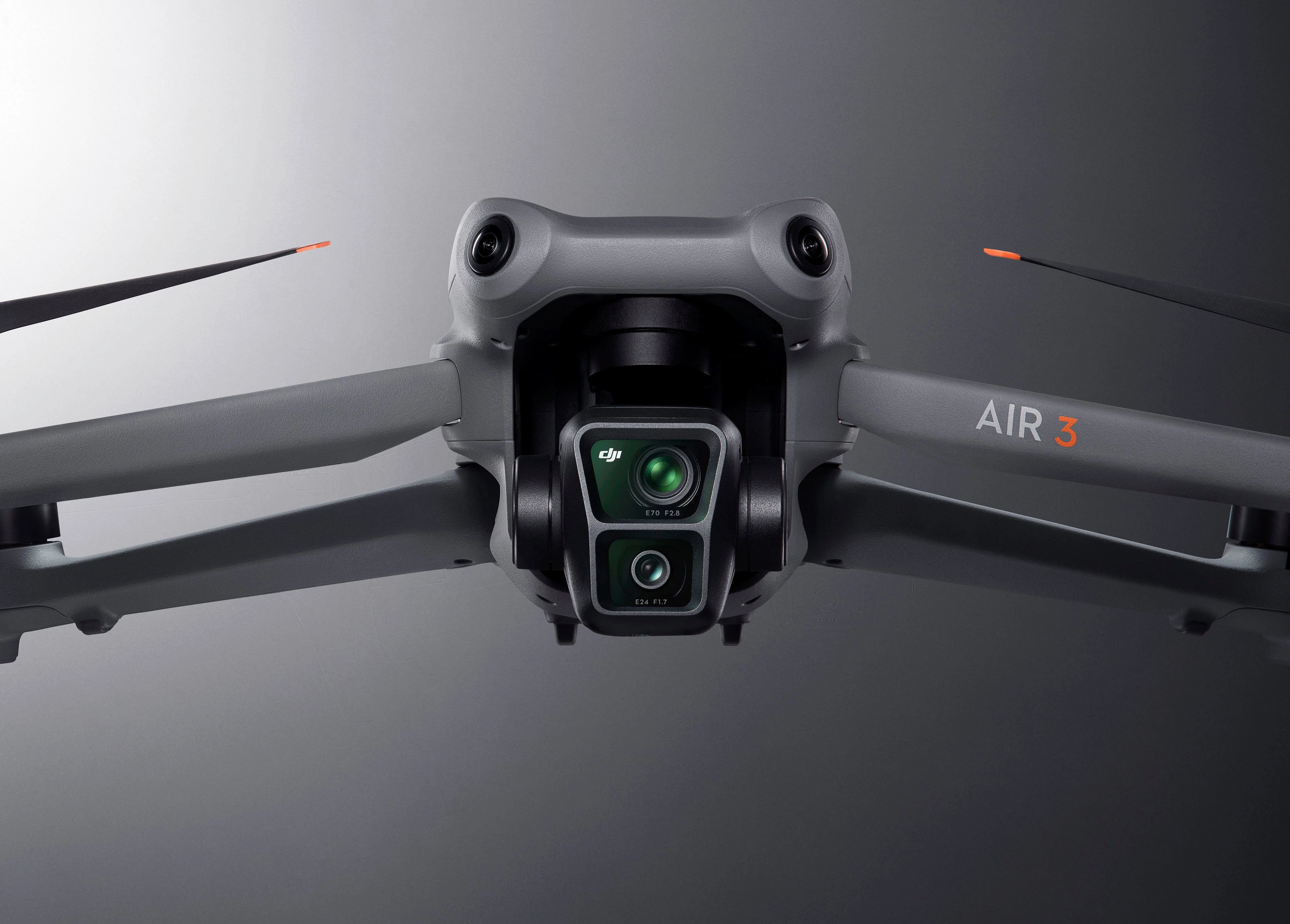 DJI Air 3 Fly More Combo  Drohne (4K Ultra HD, DJI RC 2 Fernsteuerung, 3 Akkus