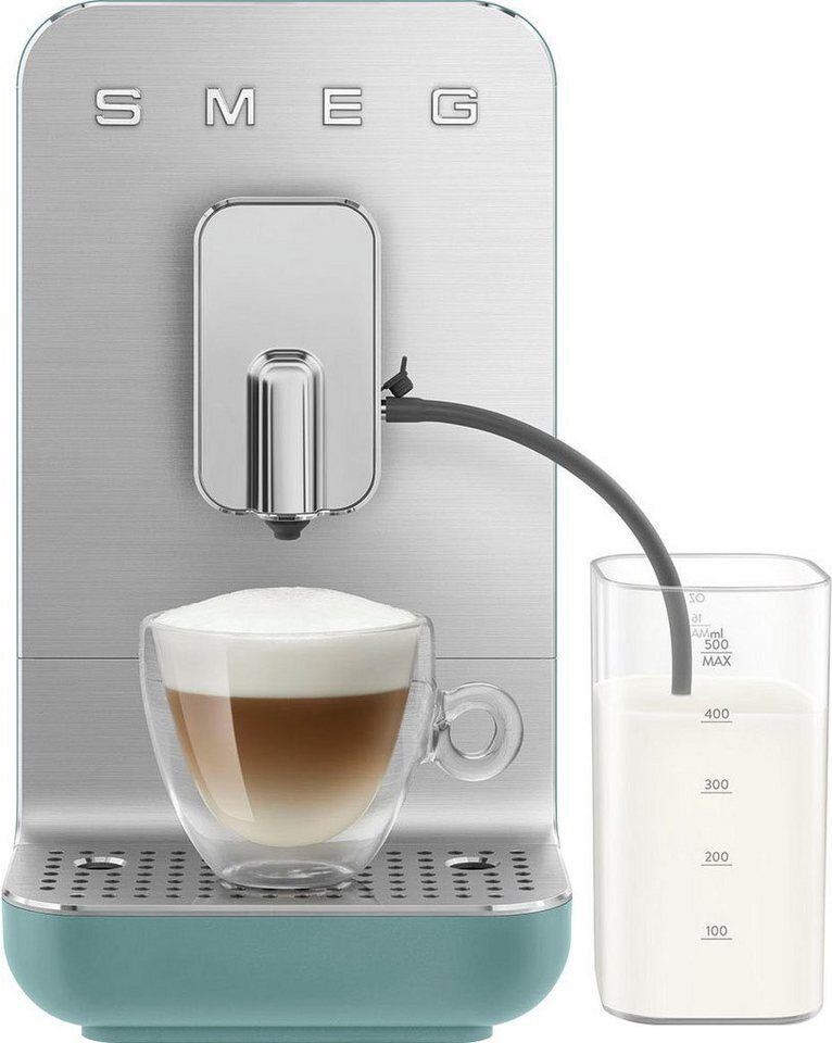 Smeg Kaffeevollautomat BCC13EGMEU