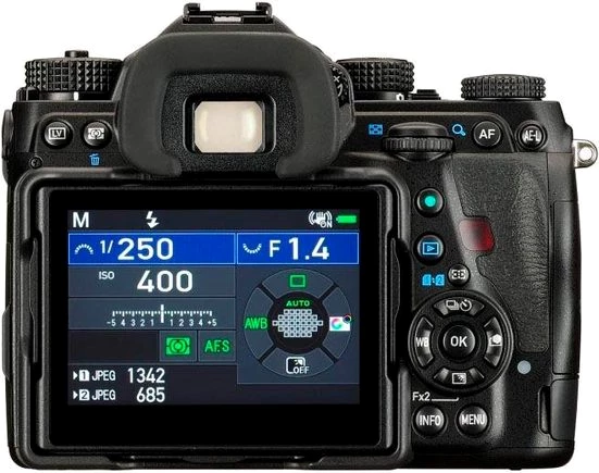 PENTAX Premium K-1 II Body Spiegelreflexkamera (36,4 MP, WLAN (Wi-Fi)