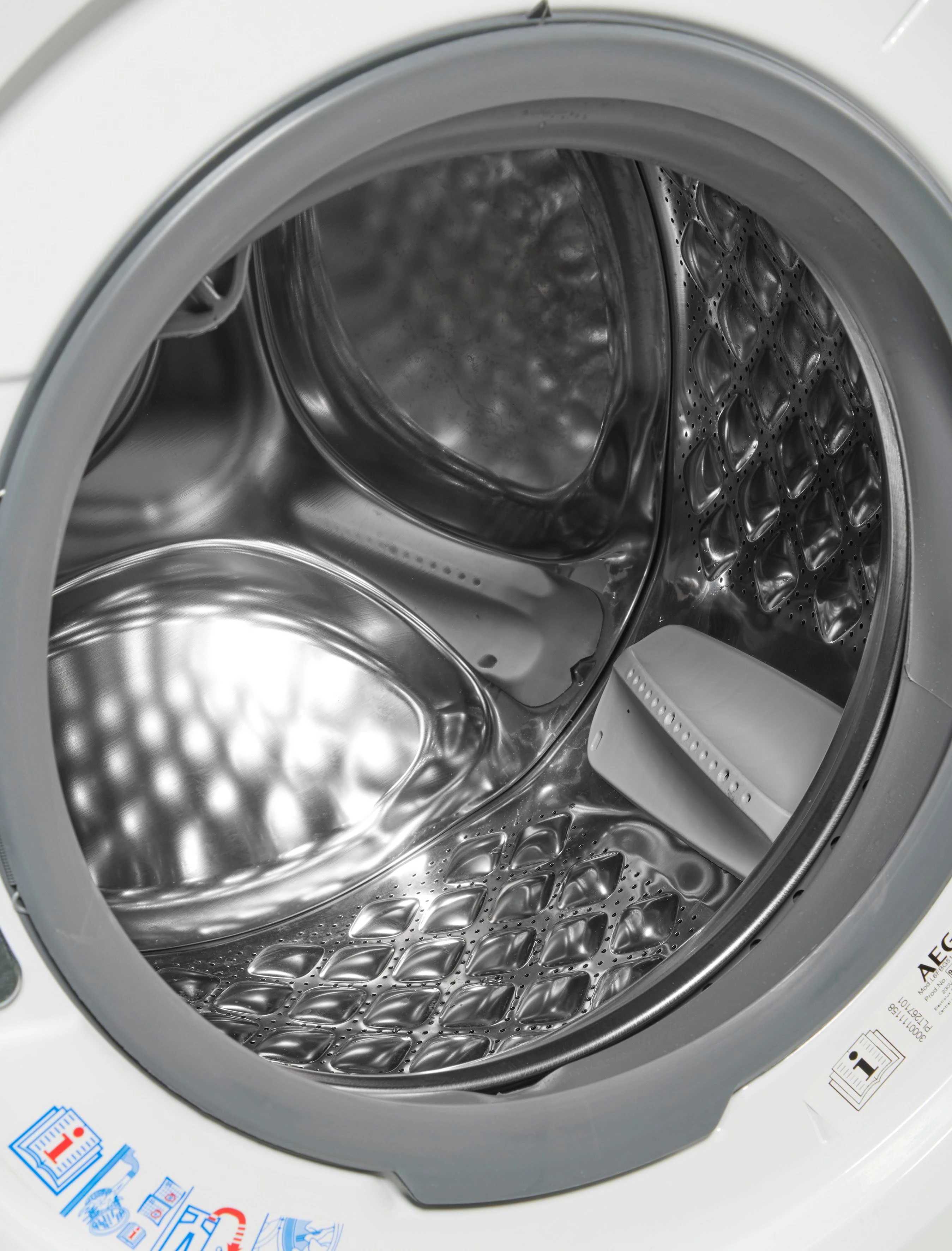 AEG Waschmaschine Serie 6000 L6FBG51470, 7 kg, 1400 U/min, ProSense Mengenautomatik