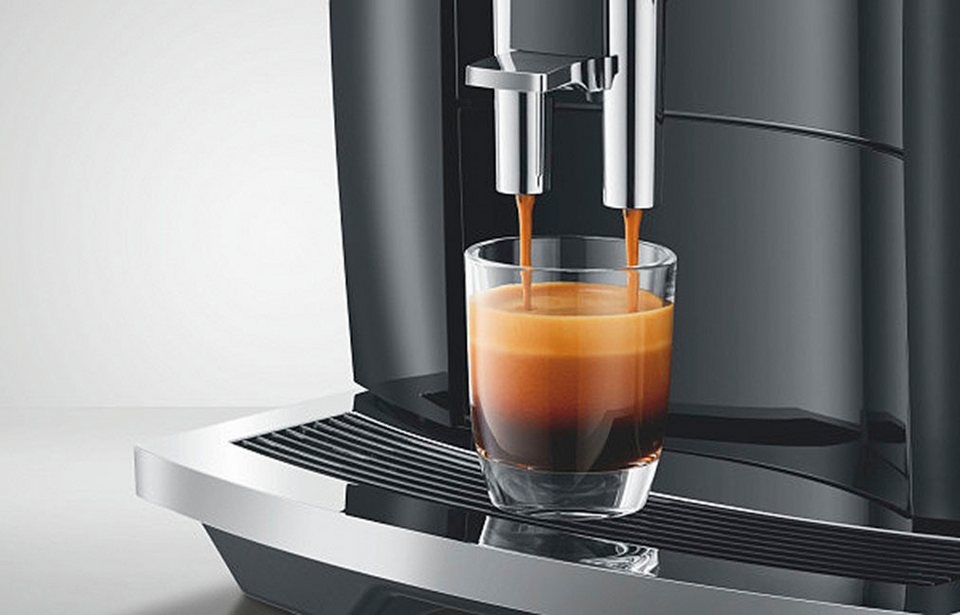 JURA Kaffeevollautomat 15584 E8 Piano Black (EC)