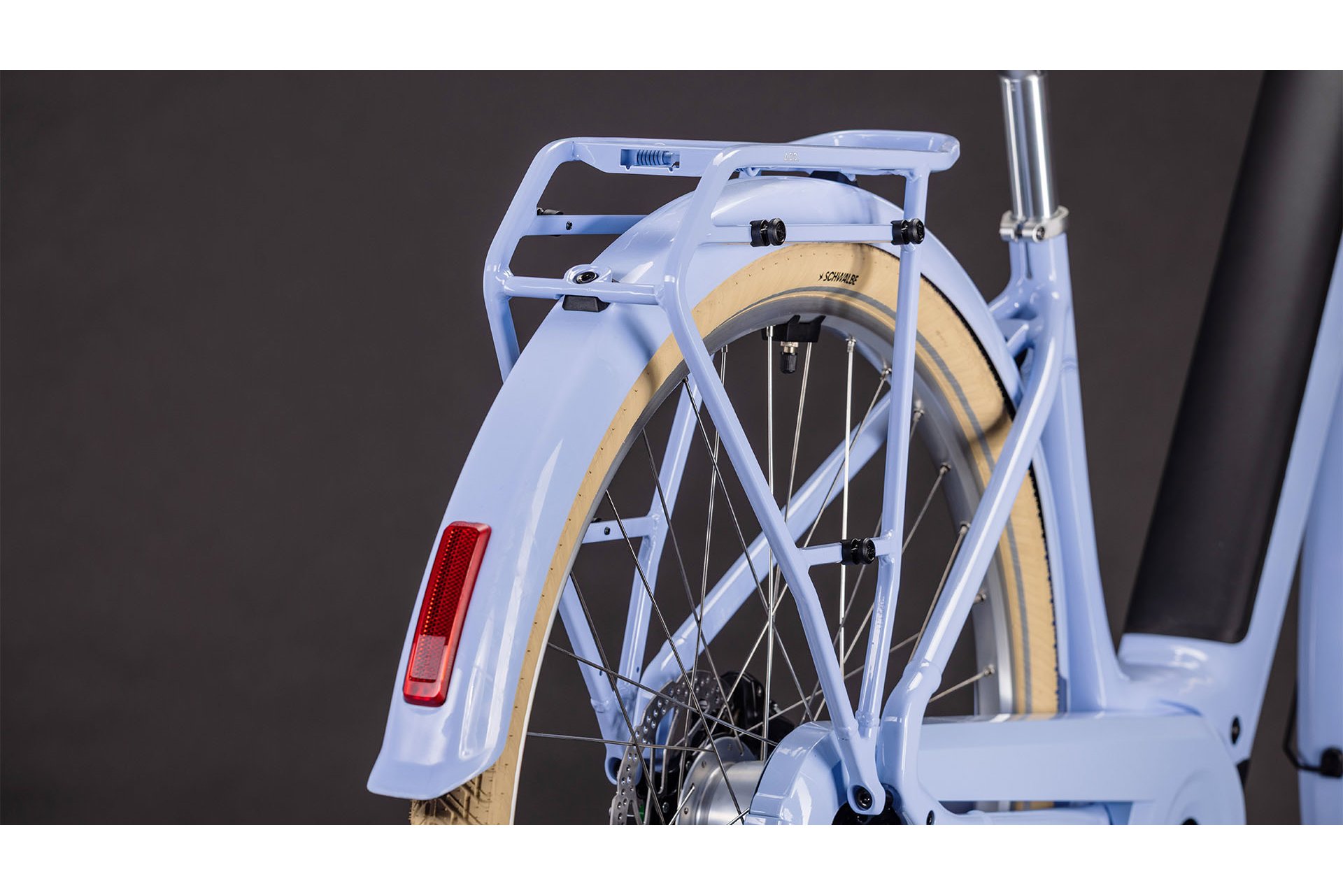 Cube Aruba Hybrid 600 - 600 Wh - 28 Zoll - Tiefeinsteiger -